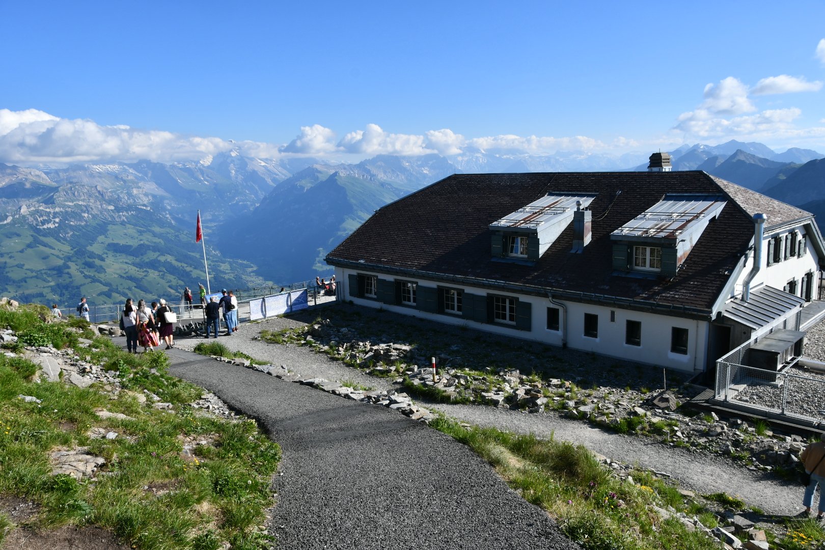 Berghaus Niesen-Kulm (Restaurant & Übernachtung)